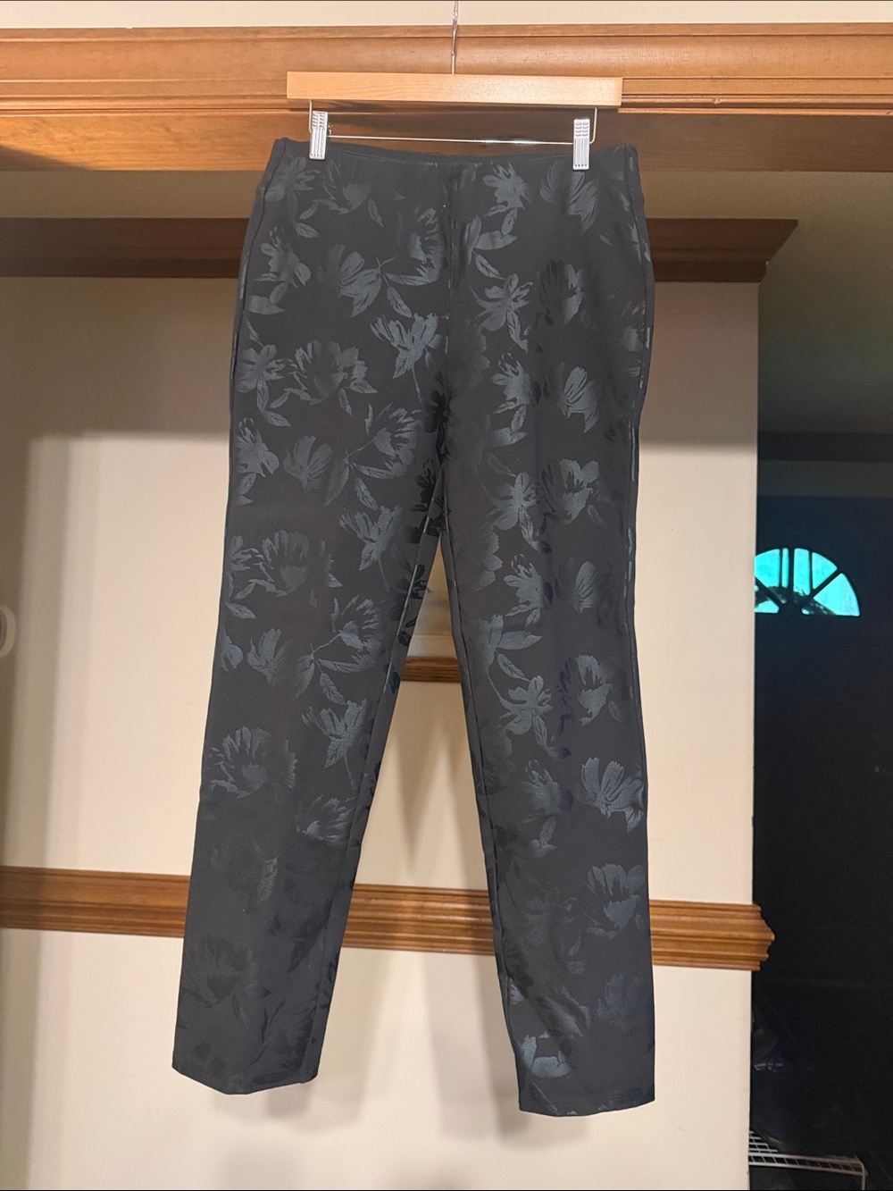 Soft Surroundings Black Floral Jacquard Straight-Leg Pants